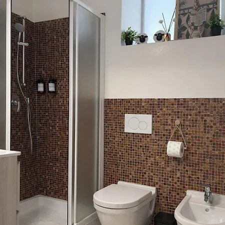 Elica Near Airport & Private Garden